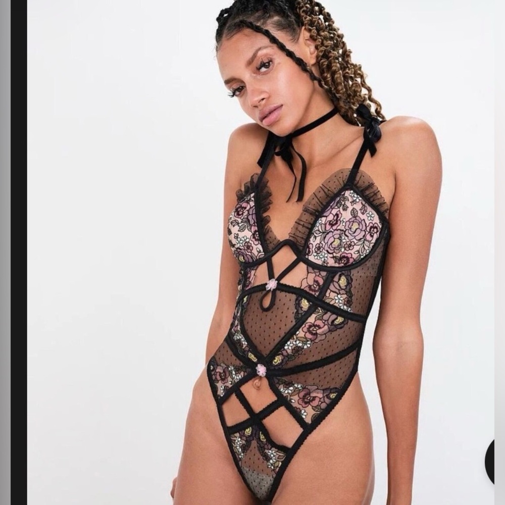 For Love & Lemons Clara Floral Lace Bodysuit Black Pink NWT Size Large